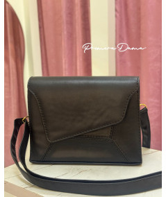BOLSO NEGRO AZIMETRICO