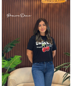 CAMISETA NEGRA CEREZA ROJA
